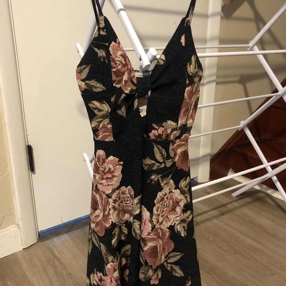 January 7 spaghetti strap floral dress, size S